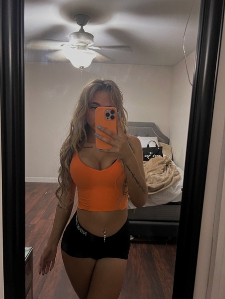 selfie rubia perfecto sexy galería