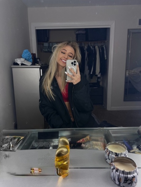 selfie Με Καθρέφτη Καλλιτεχνικό Γυμνό Φωτογραφία