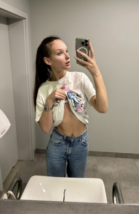 skinny babe sexy nudes image