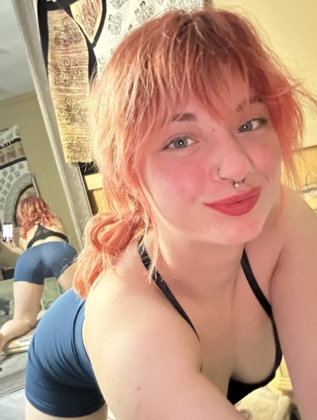debel obraz seksi gola slika
