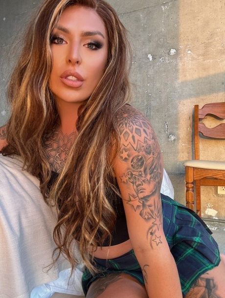 beautiful shemale beautiful porn pics