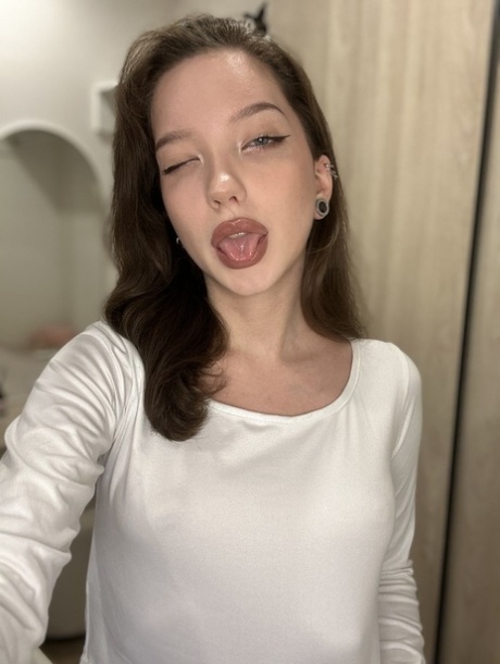 skinny teen solo adult gallery