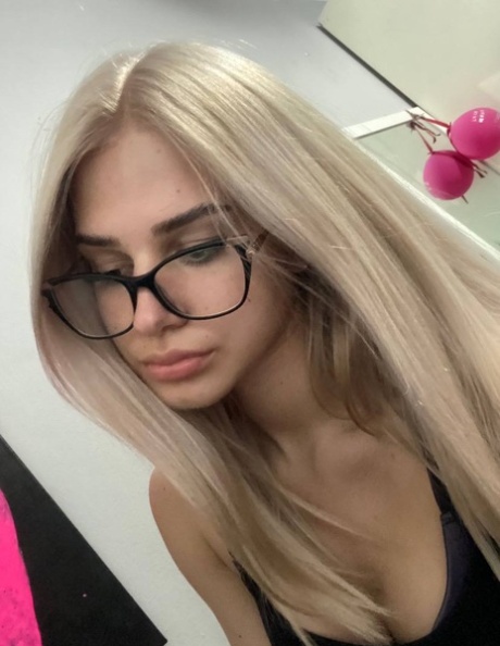 selfie rubia buen hd galería