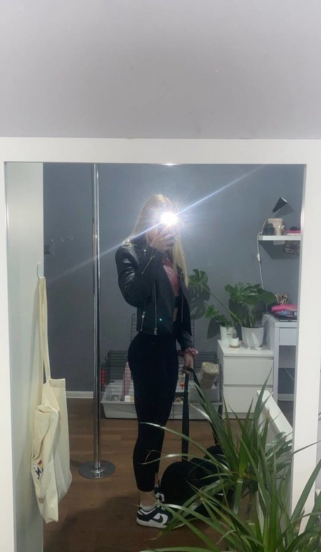 plavuša selfie besplatni porno galerije