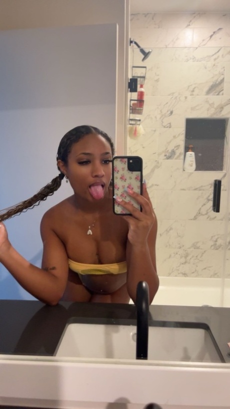 modelo de ébano pornográfico galería