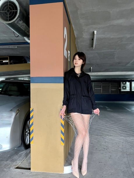 アジア国民 セクシーヌード 画像