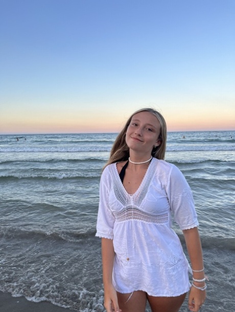 amateur beach xxx archive