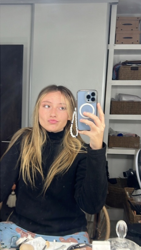 amatör tonårsselfie naken hd bilder