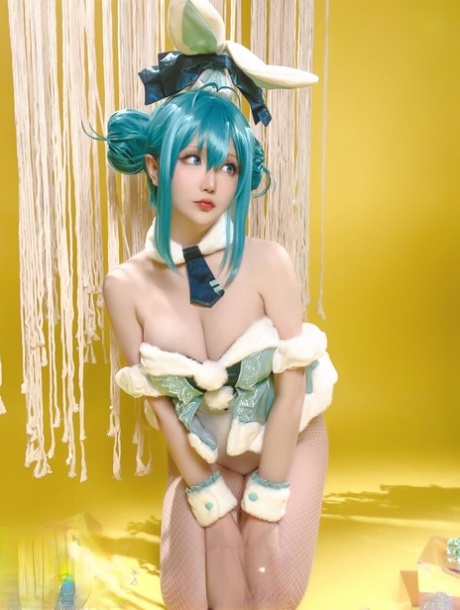 cosplay met grote tieten hd pornografisch archief