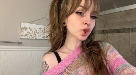 selfie pretty img