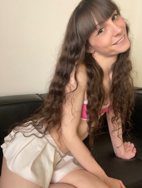 selfie de tetas pequeñas exclusiva de alta calidad imágenes