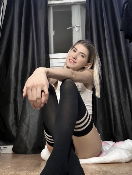 тонкий голый лучший изображений