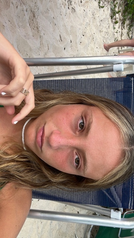 amateur tiener selfie exclusief voor volwassenen afbeeldingen