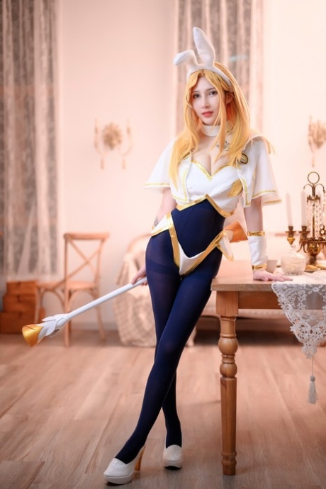 blondýnka asijská sex vysoké kvality snímky