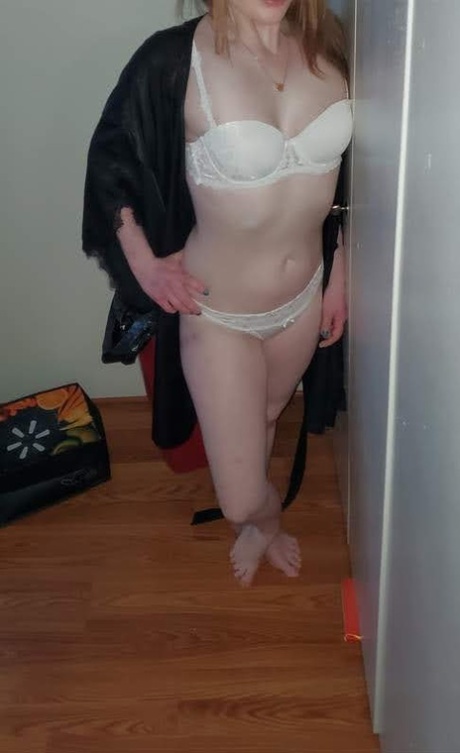 follada de tetas grandes desnudo superior foto