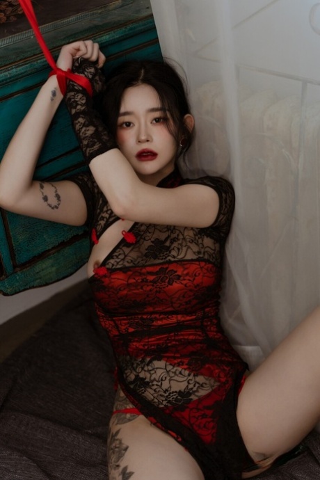 azijski model seksi galerije