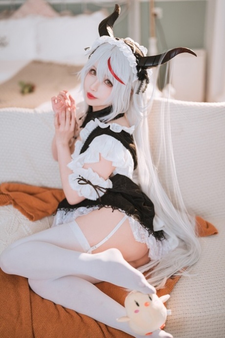 亚洲女佣 最好的 圖片