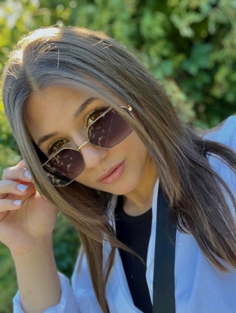 أرجل مشعرة xxx جميلة img