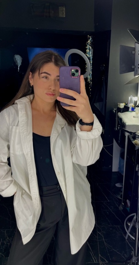 selfie u ogledalu besplatni goli slike