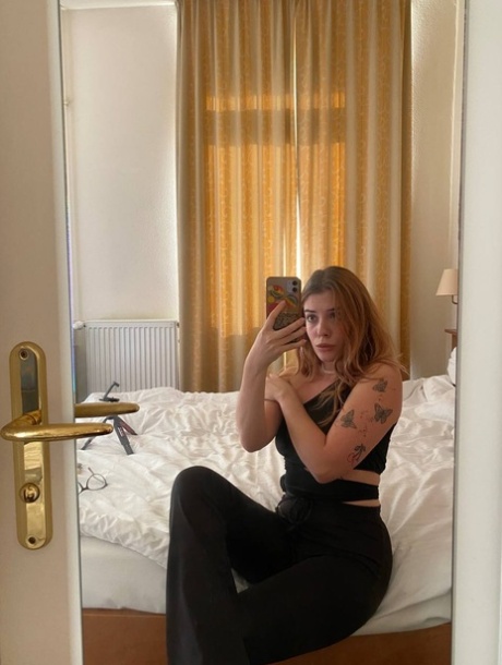 fat blonde pornographic images