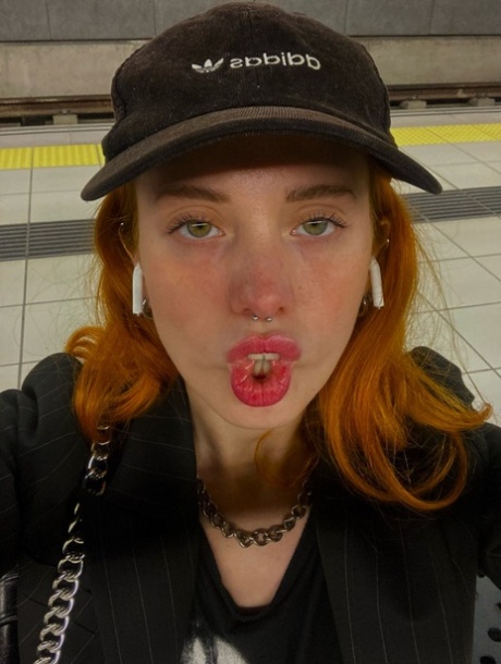 rossetto rosso esclusiva hd immagine