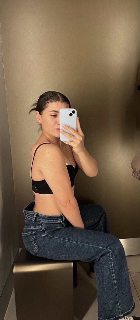 seksi selfie seksi gola slika
