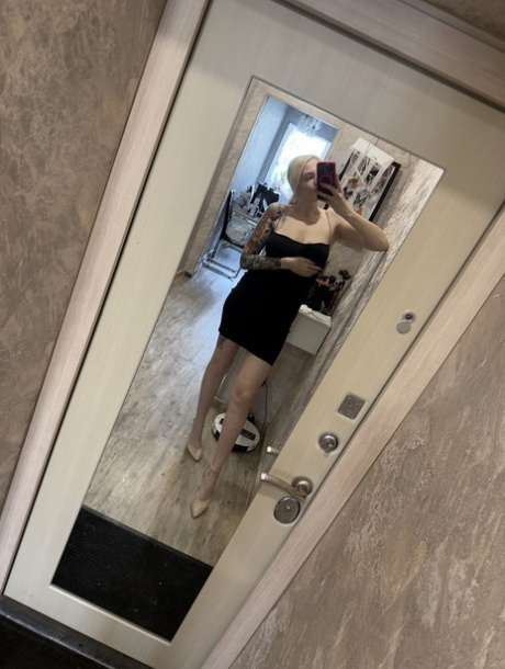 adolescente tatuada pornográfico xxx imagem