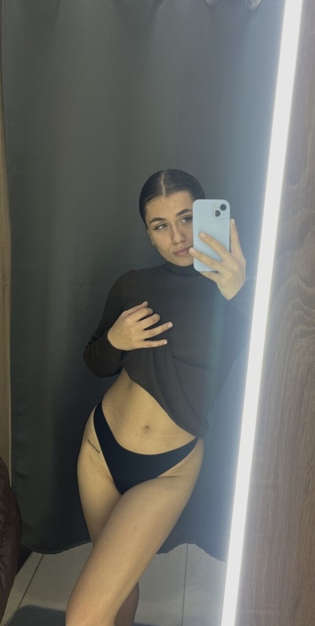 selfie en el espejo bastante caliente imágenes