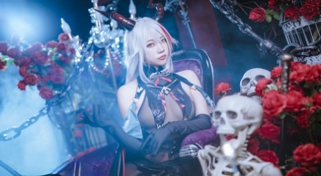 cosplay iç çamaşırı sıcak seksi resimler