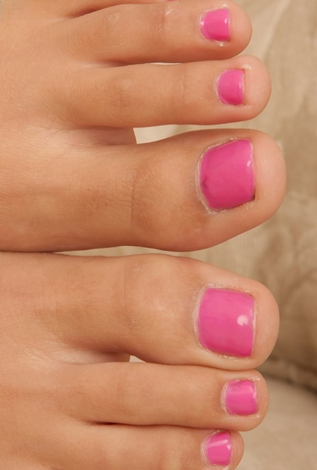 feet close up top galleries