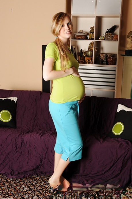 Amanda Bryant beautiful star img