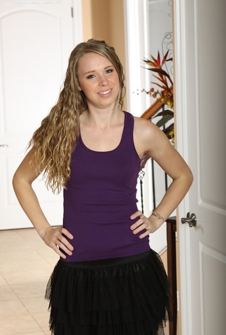 Anna Stevens star nice image