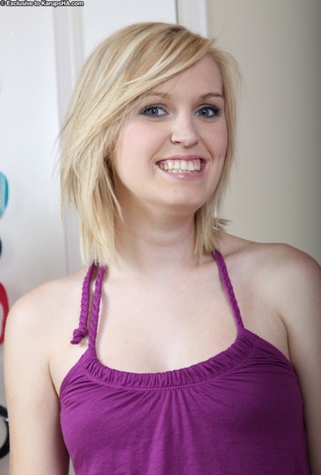 Amanda Bryant adult model gallery