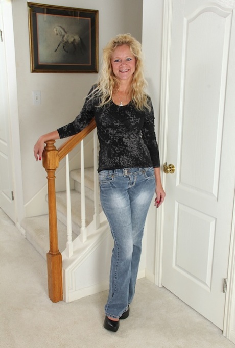 Heidi Gallo hot actress images