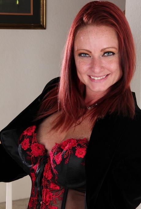 Sandi Lymm star free img