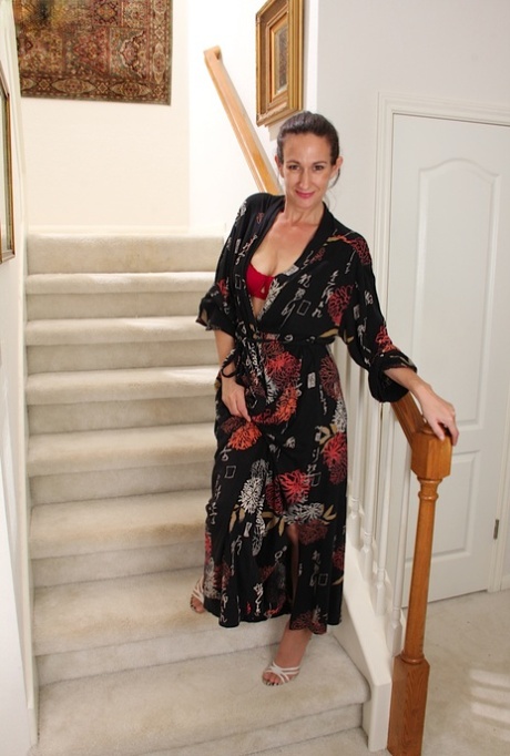 Genevieve Crest star beautiful images