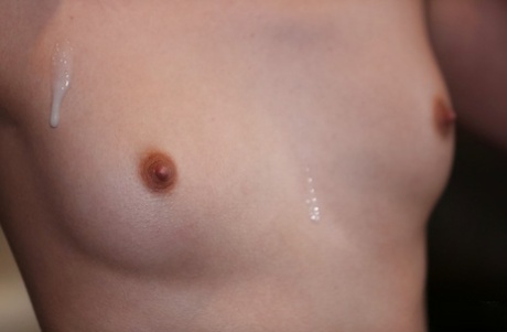 napihnjene bradavice seksi xxx fotografija