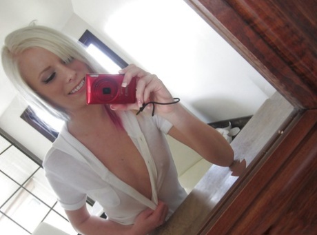 Elaina Raye pornstar naked image