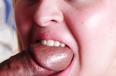 close-up blowjob beste naakten galerijen
