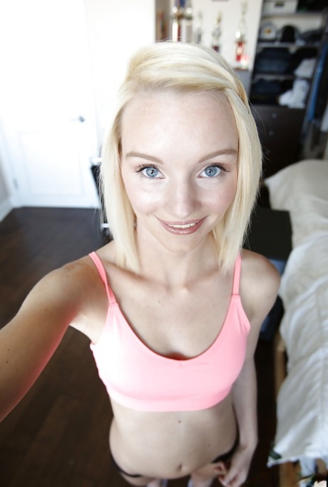 Sammie Daniels sexy actress image