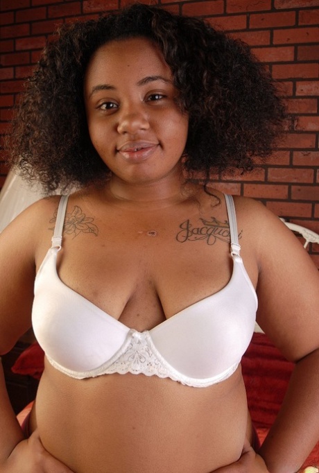 knubbig ebenholts nudes hd foto