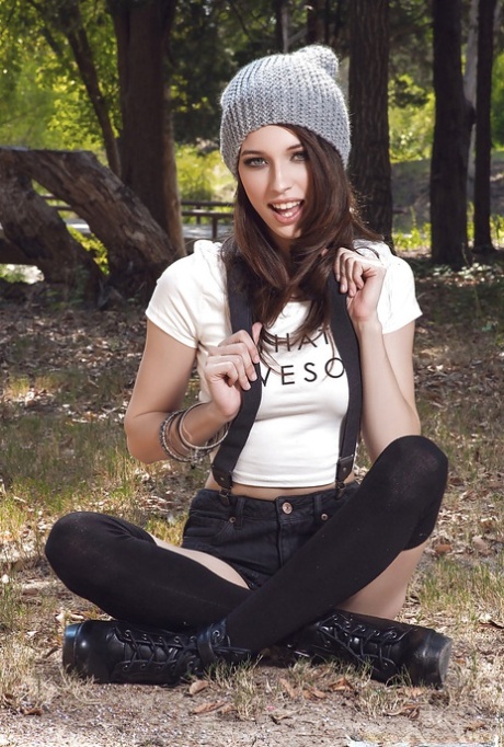 Caitlin Mcswain top model images