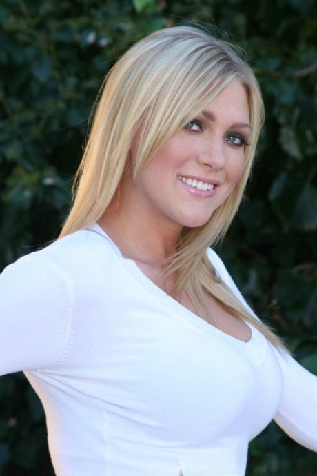Victoria Vonn model hd photo