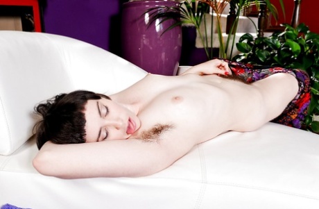 big hairy pussy hot naked pictures