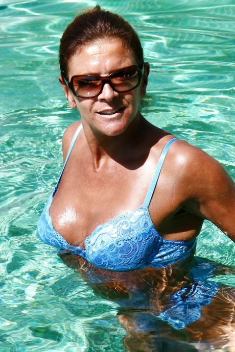 bakin bikini vruće xxx fotografija