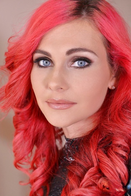 Roxi Keogh xxx model photos