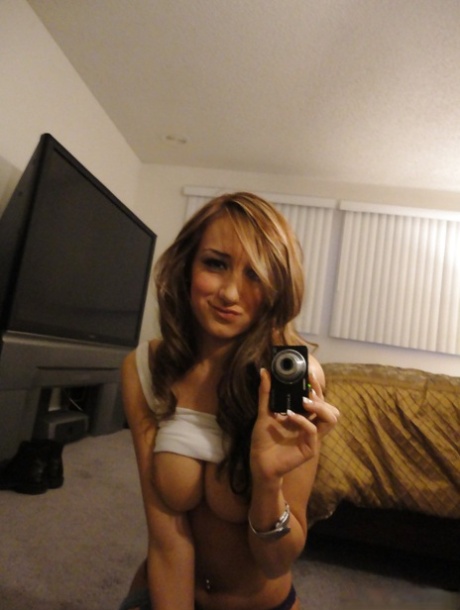 Victoria Rae top actress photo