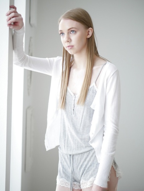 Abi Grace star top photos