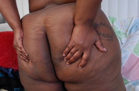 mature ebony bbw naked pictures