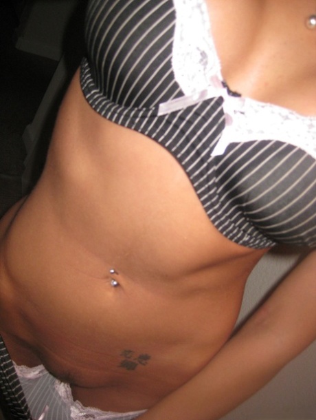selfie in lingerie arte calda galleria